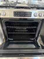 GE 30 in. 5-Burners Slide-In Gas Range in Stainless Steel with Crisp Mode - Image 3