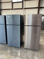 GE 17.5 cu. ft. Top Freezer Refrigerator in Stainless Steel, ENERGY STAR - Image 3
