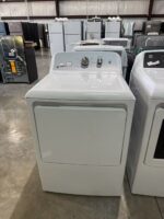 GE 7.2 cu. ft. vented Electric Dryer in White with Auto Dry and 120ft Venting - Image 2