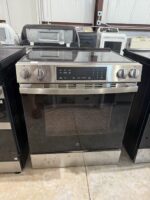 GE 30 in. 5 Burner Element Slide-In Electric Range in Stainless Steel with Crisp Mode - Image 2